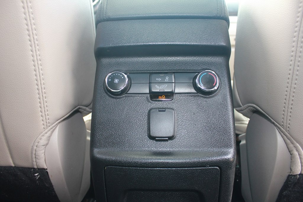 2018 Ford Explorer Image 38