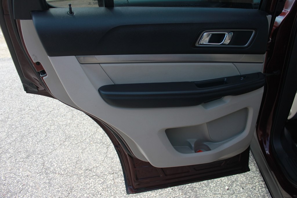 2018 Ford Explorer Image 40