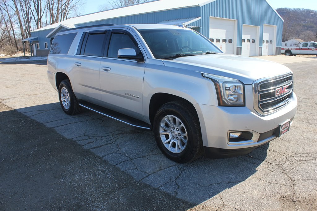 2017 GMC Yukon Image 4