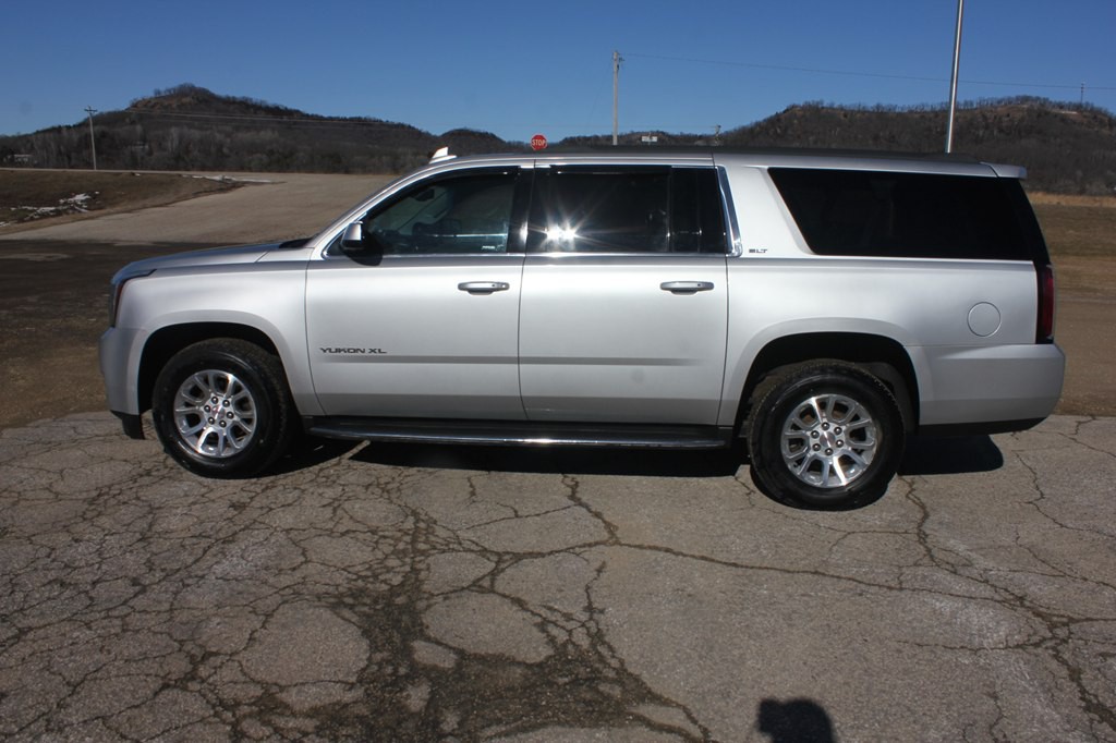 2017 GMC Yukon Image 9
