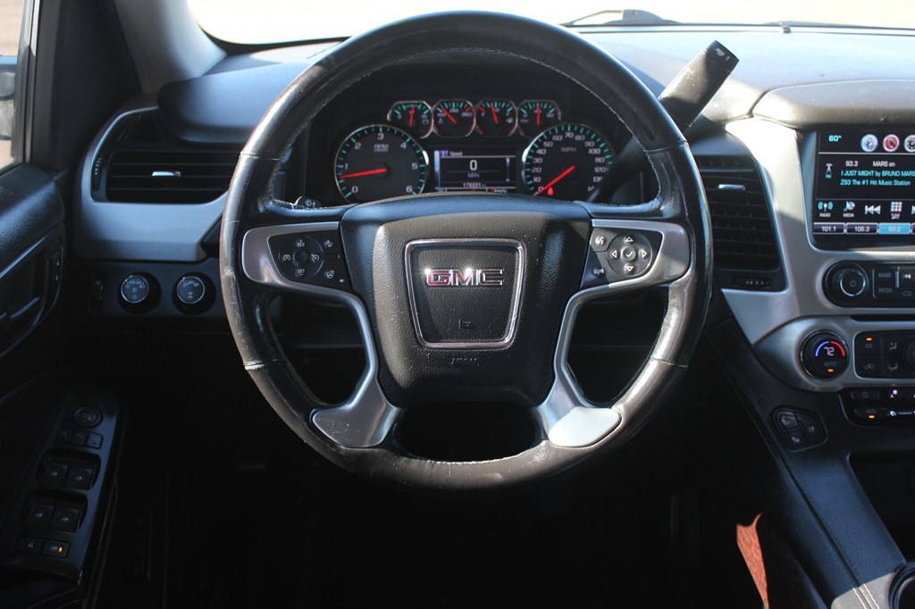 2017 GMC Yukon Image 11