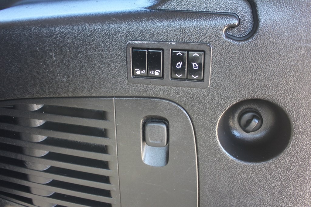 2017 GMC Yukon Image 50