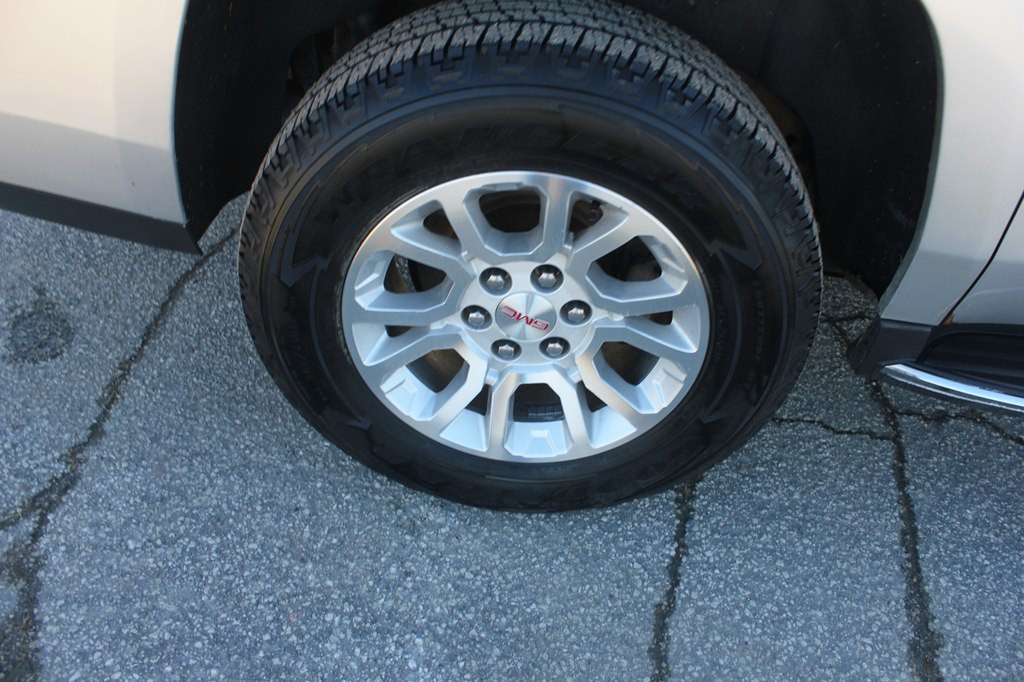 2017 GMC Yukon Image 62