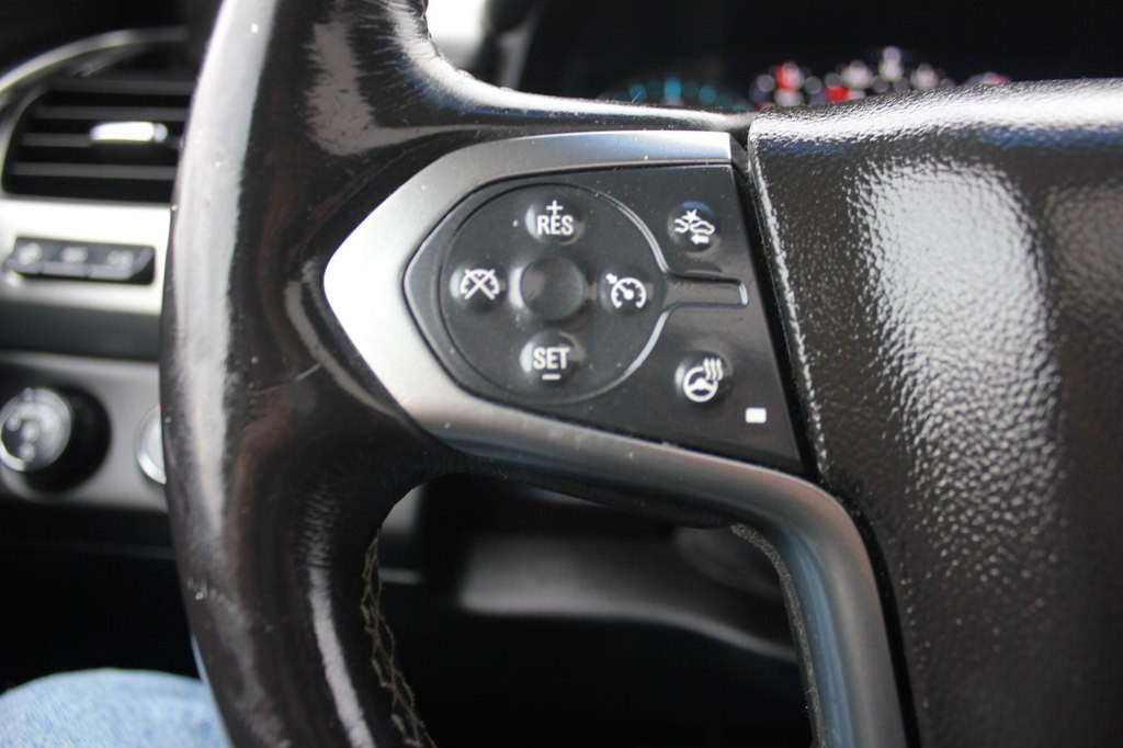 2016 Chevrolet Suburban Image 13