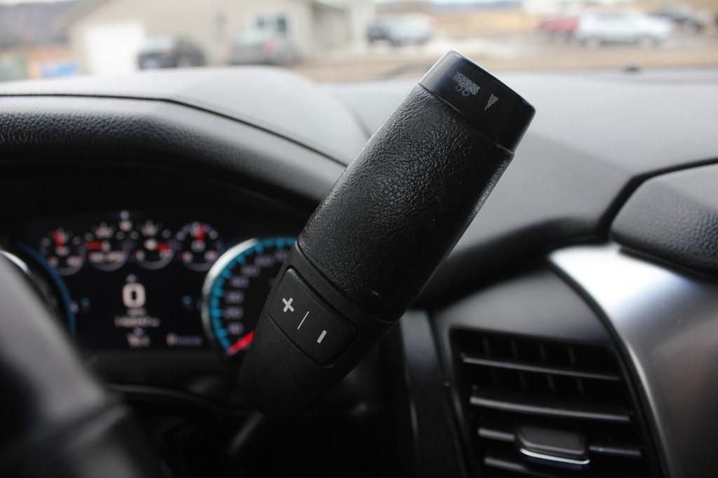 2016 Chevrolet Suburban Image 16