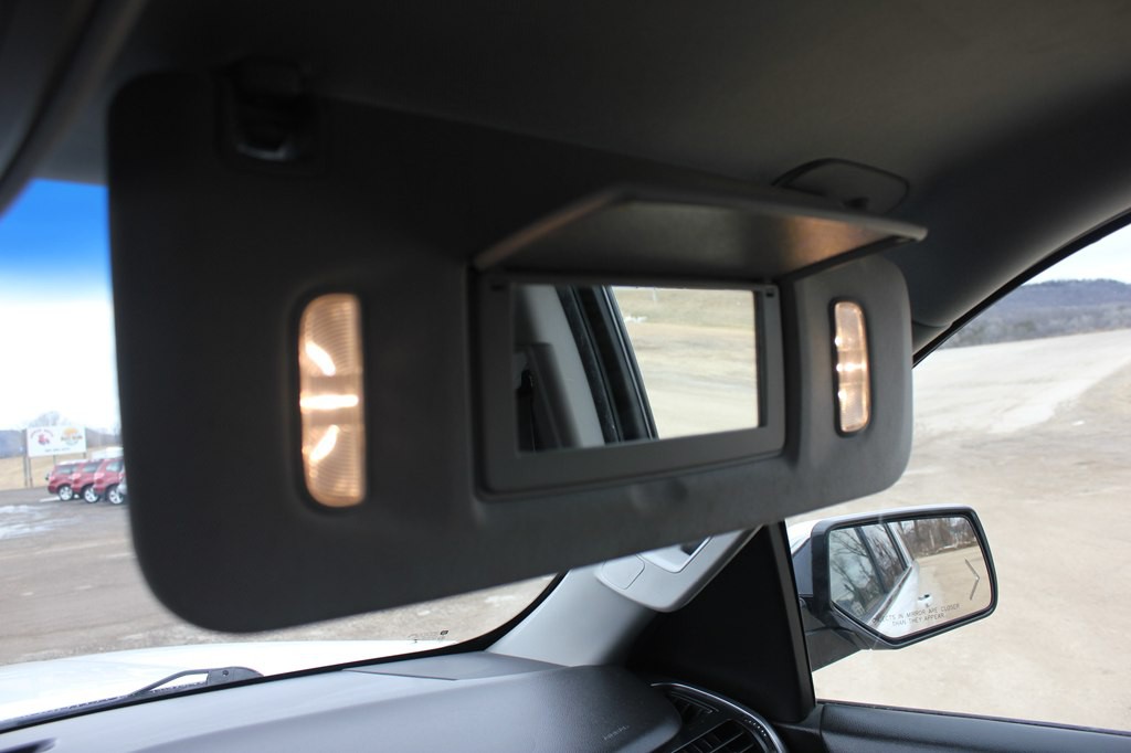 2016 Chevrolet Suburban Image 26