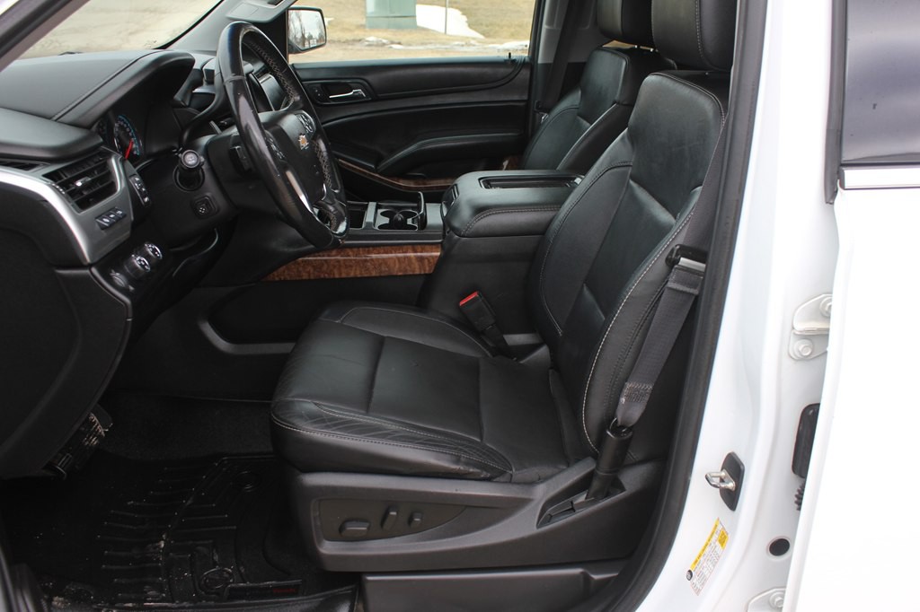 2016 Chevrolet Suburban Image 31