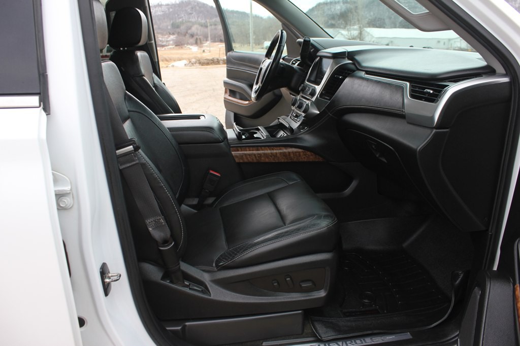 2016 Chevrolet Suburban Image 34