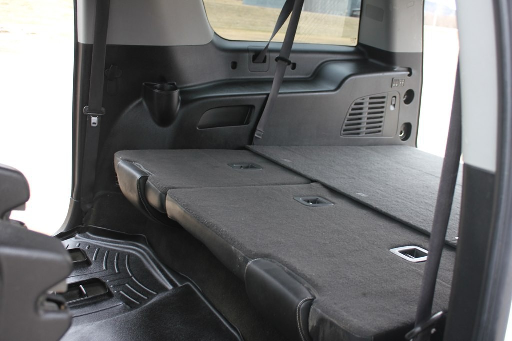 2016 Chevrolet Suburban Image 46