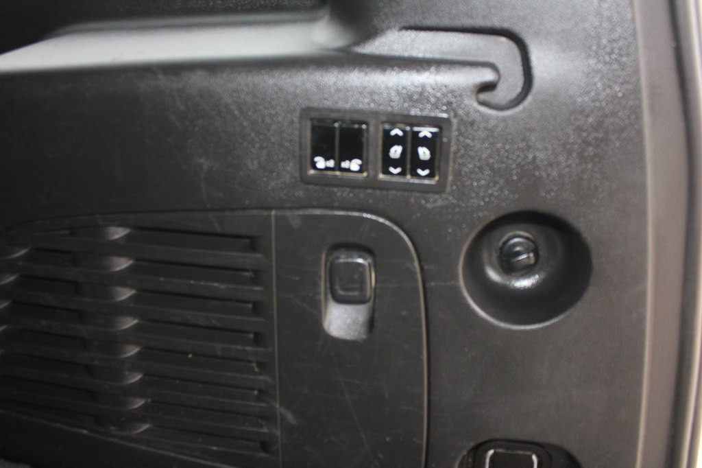 2016 Chevrolet Suburban Image 52