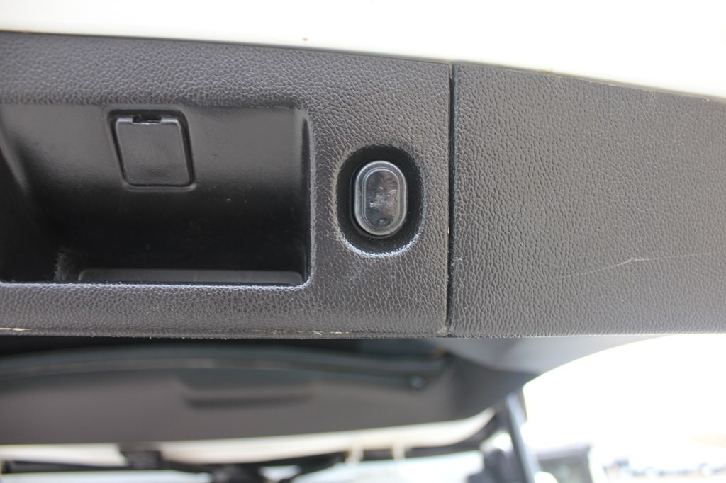 2016 Chevrolet Suburban Image 53