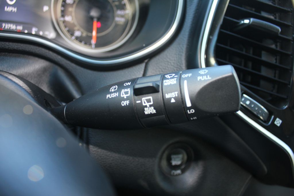 2019 Jeep Cherokee Image 16