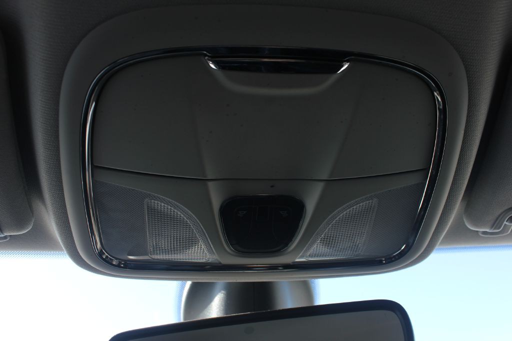 2019 Jeep Cherokee Image 24