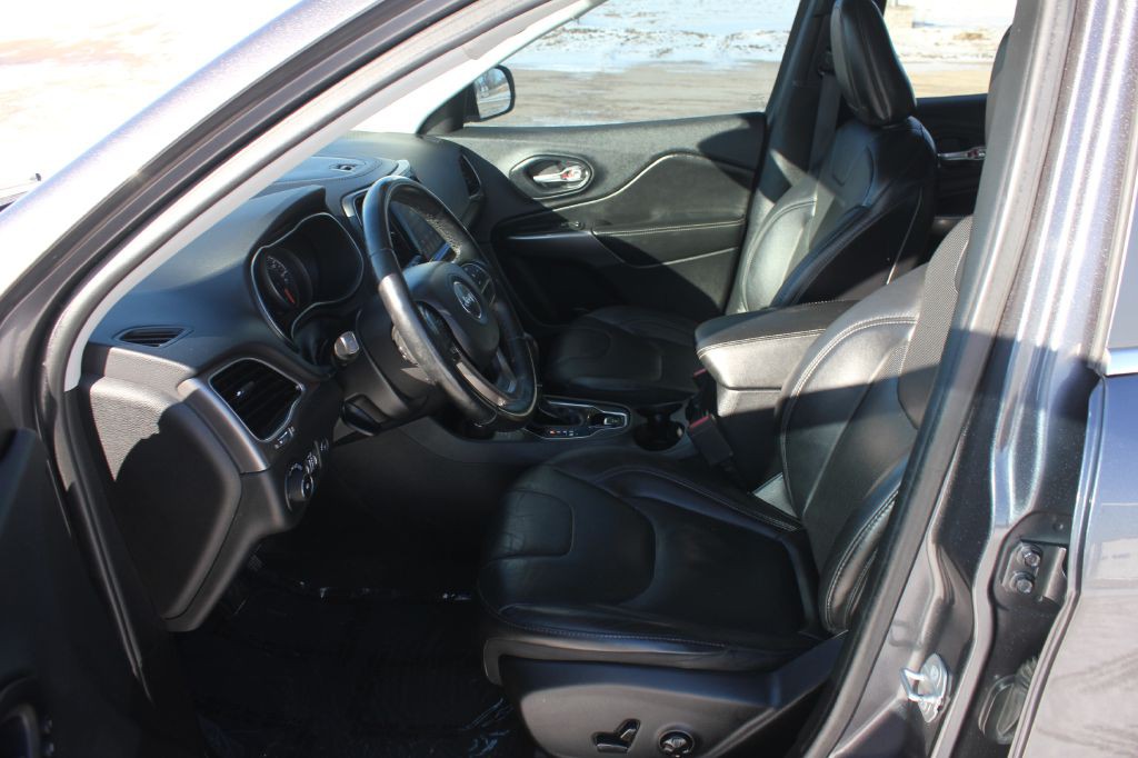 2019 Jeep Cherokee Image 29