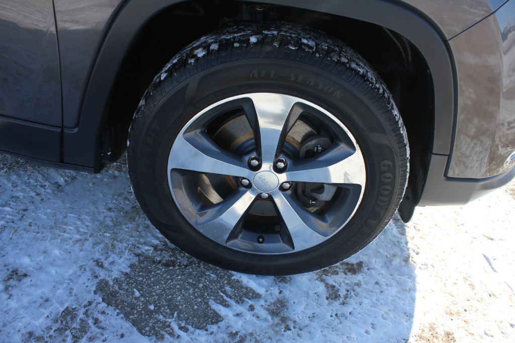 2019 Jeep Cherokee Image 53