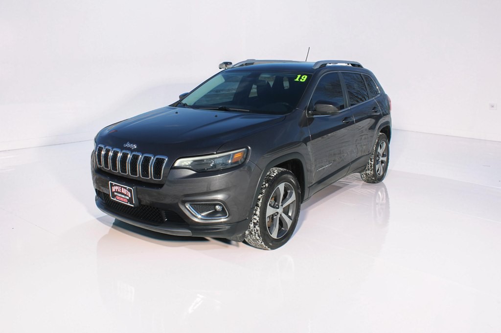 2019 Jeep Cherokee Image 1