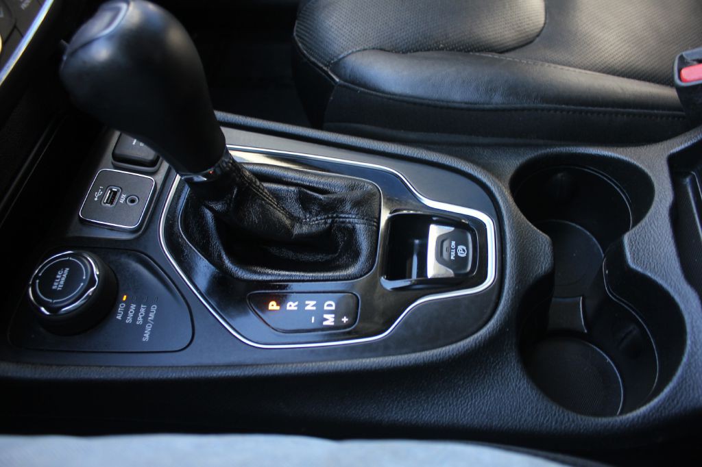 2019 Jeep Cherokee Image 15