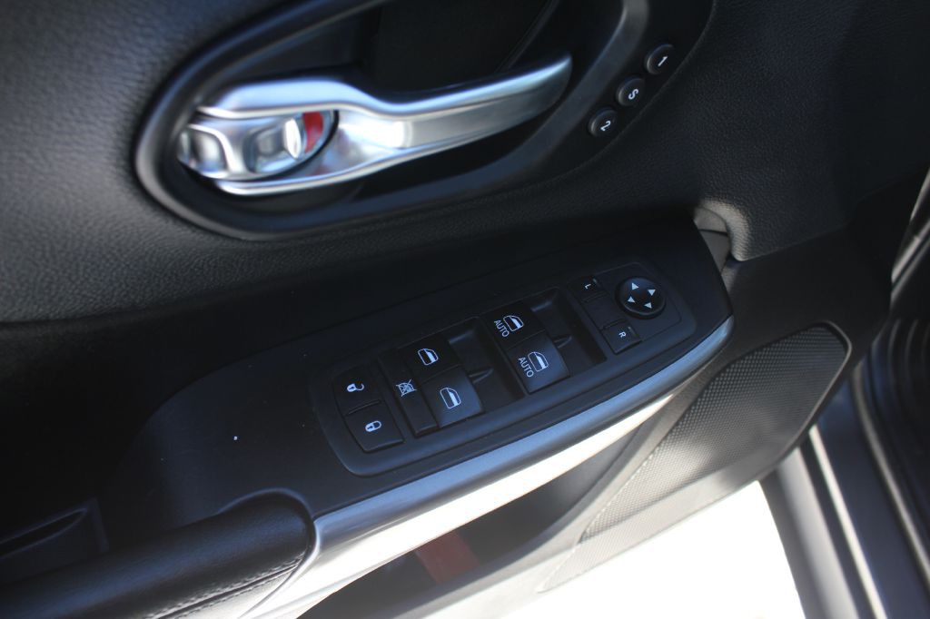 2019 Jeep Cherokee Image 22