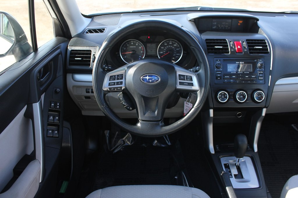 2015 Subaru Forester Image 10
