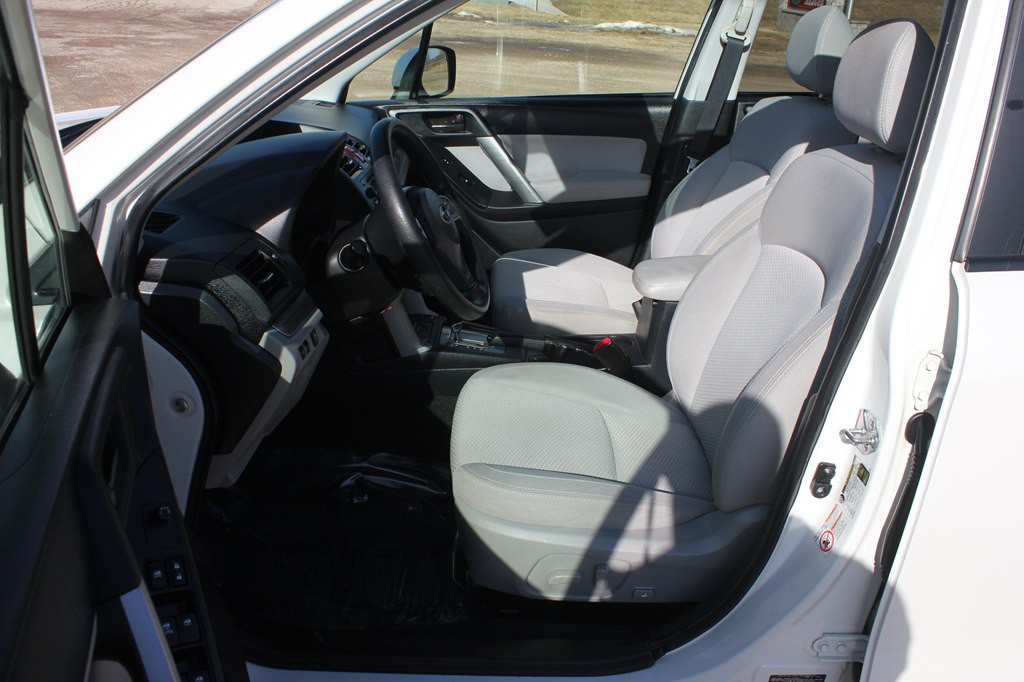 2015 Subaru Forester Image 32