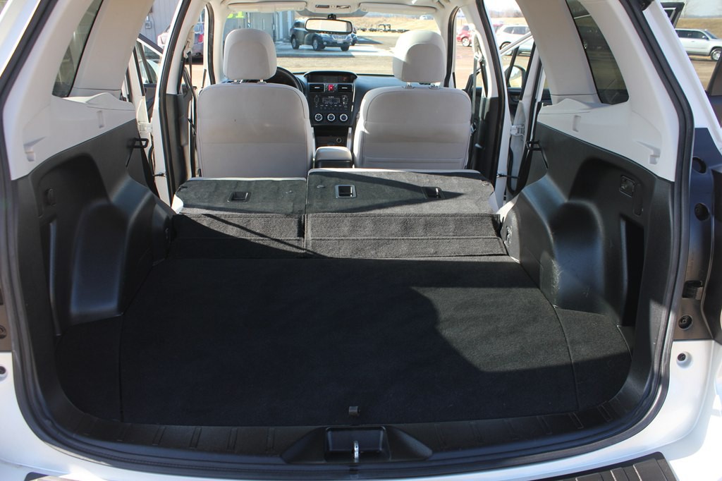 2015 Subaru Forester Image 43