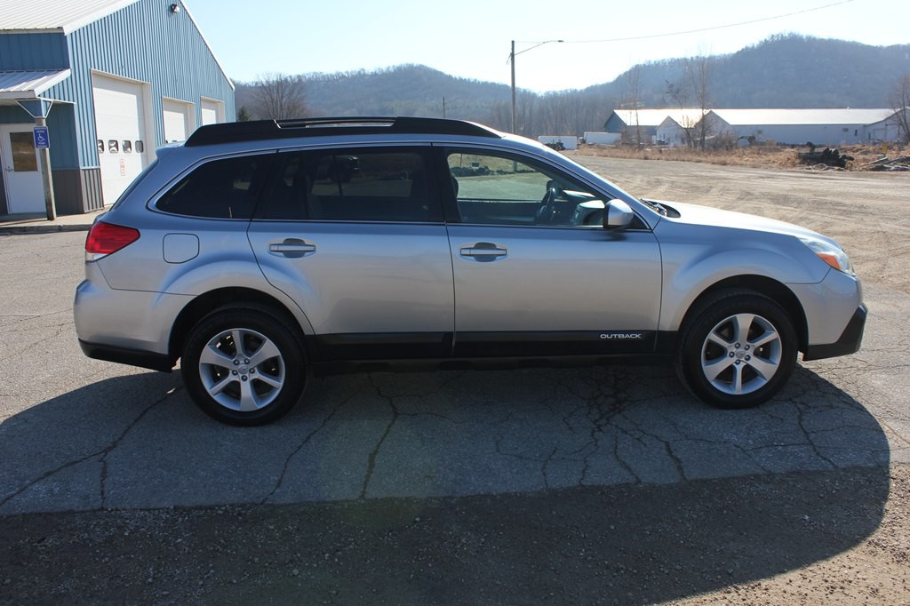2013 Subaru Outback Image 5