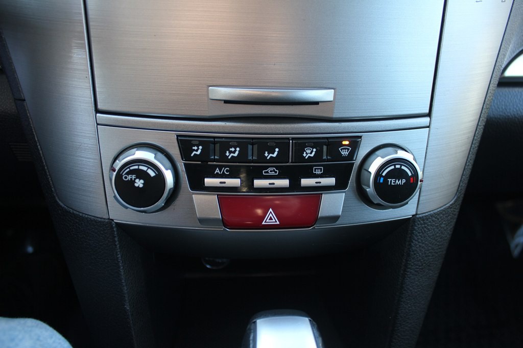 2013 Subaru Outback Image 20