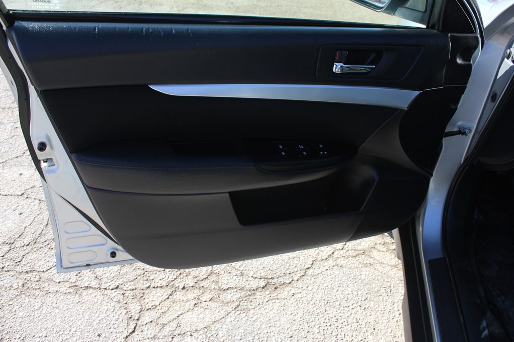 2013 Subaru Outback Image 28