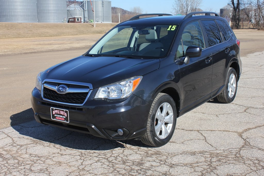 2015 Subaru Forester Image 1