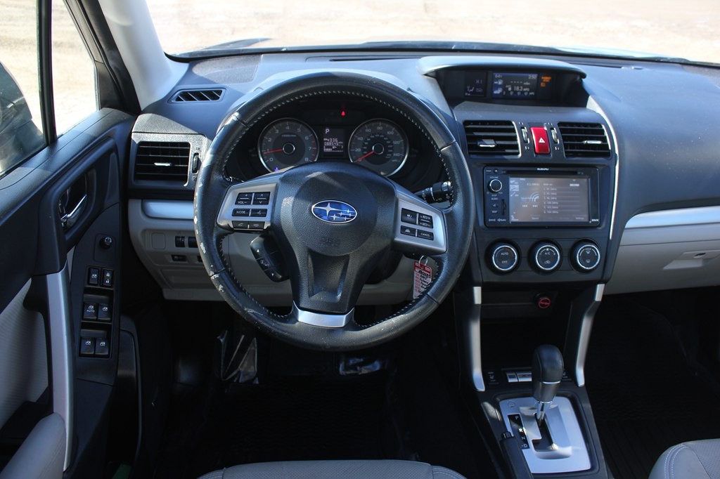 2015 Subaru Forester Image 9