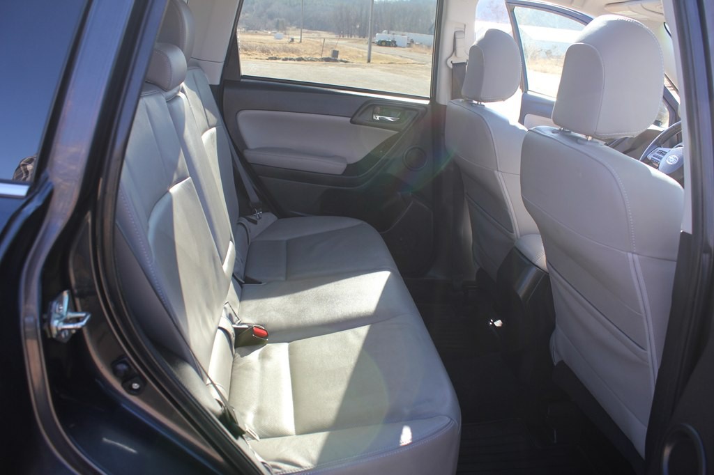 2015 Subaru Forester Image 38