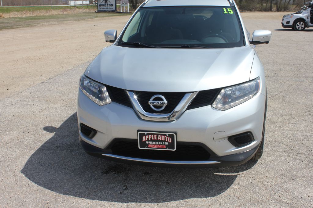 2015 Nissan Rogue Image 3