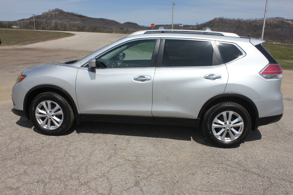 2015 Nissan Rogue Image 9