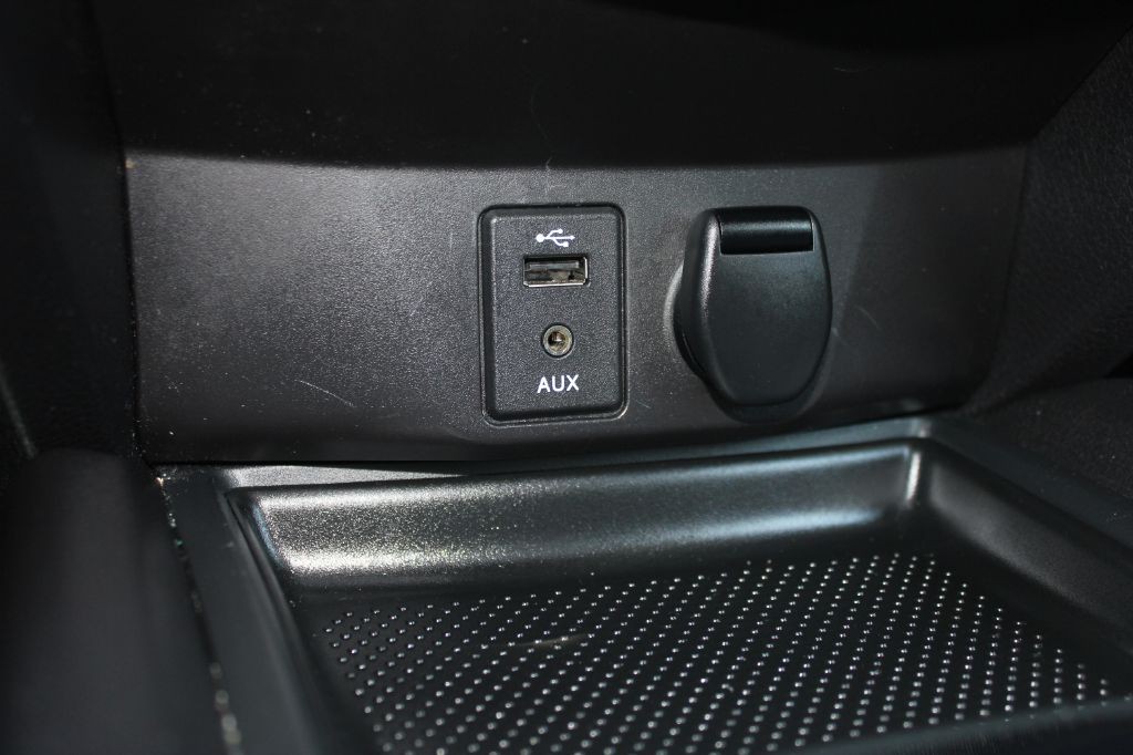 2015 Nissan Rogue Image 20