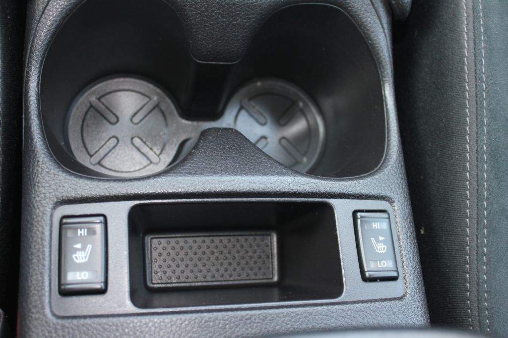 2015 Nissan Rogue Image 22