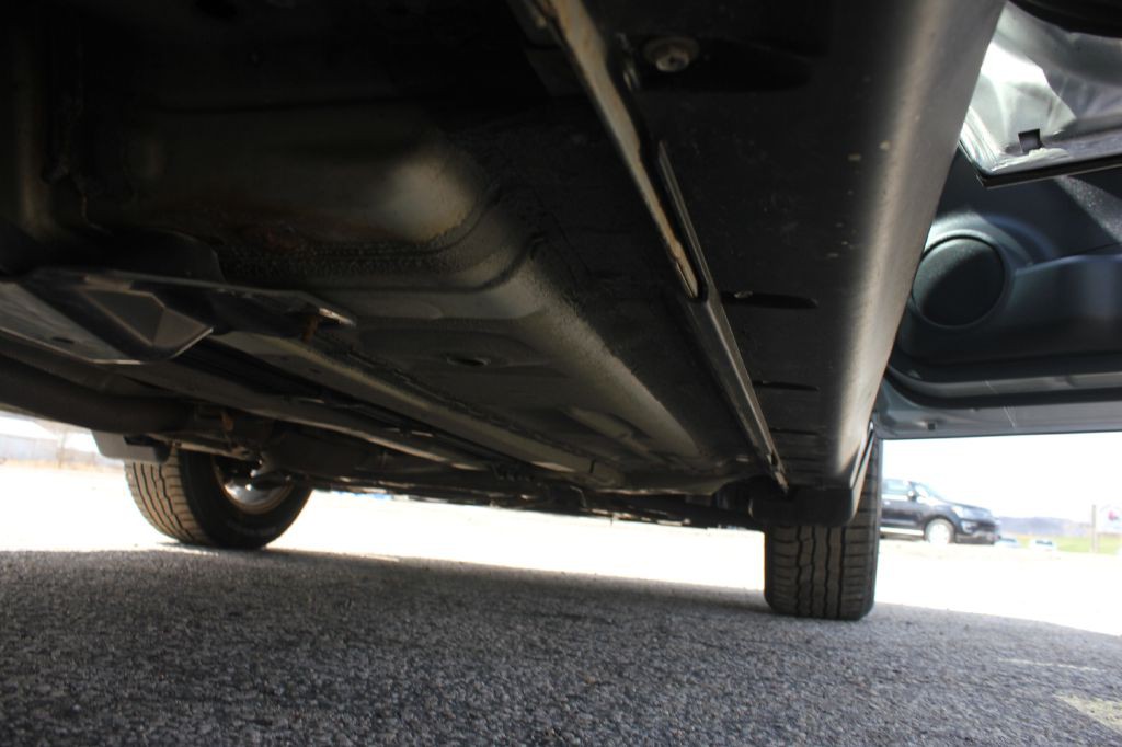 2015 Nissan Rogue Image 50