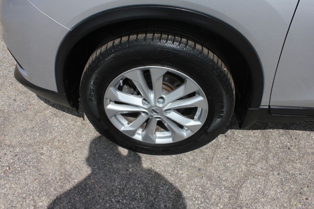 2015 Nissan Rogue Image 57