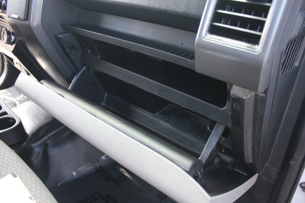 2017 Ford F-150 Image 36