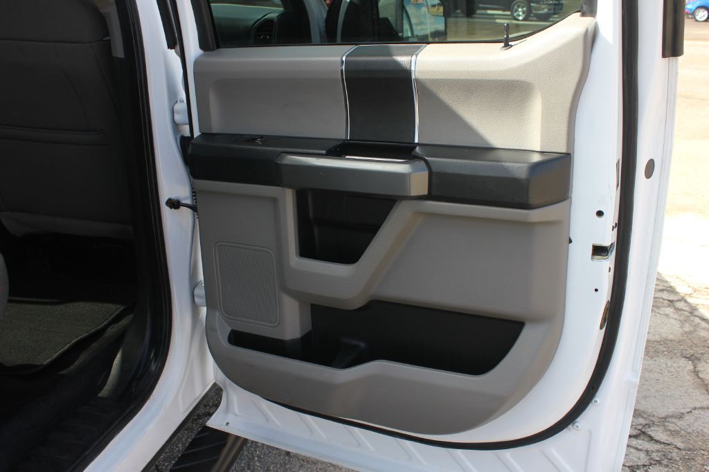 2017 Ford F-150 Image 37