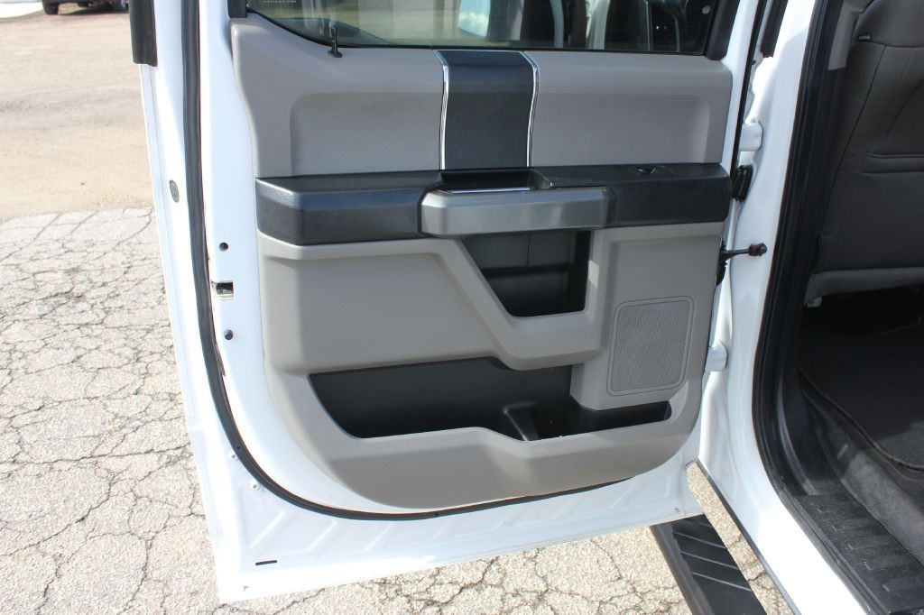 2017 Ford F-150 Image 40