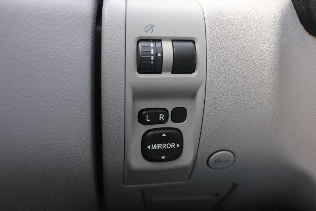 2011 Subaru Forester Image 17