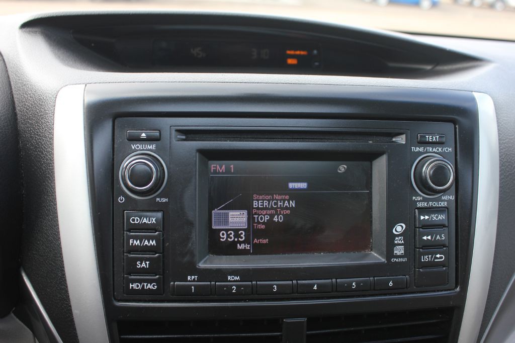 2011 Subaru Forester Image 18