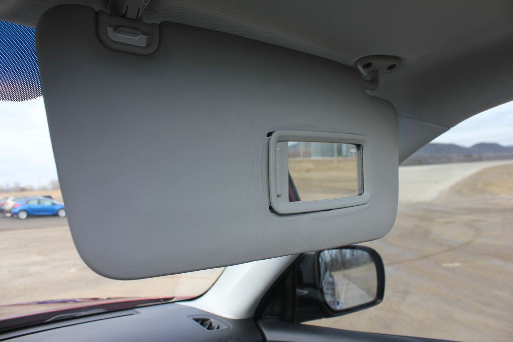 2011 Subaru Forester Image 25