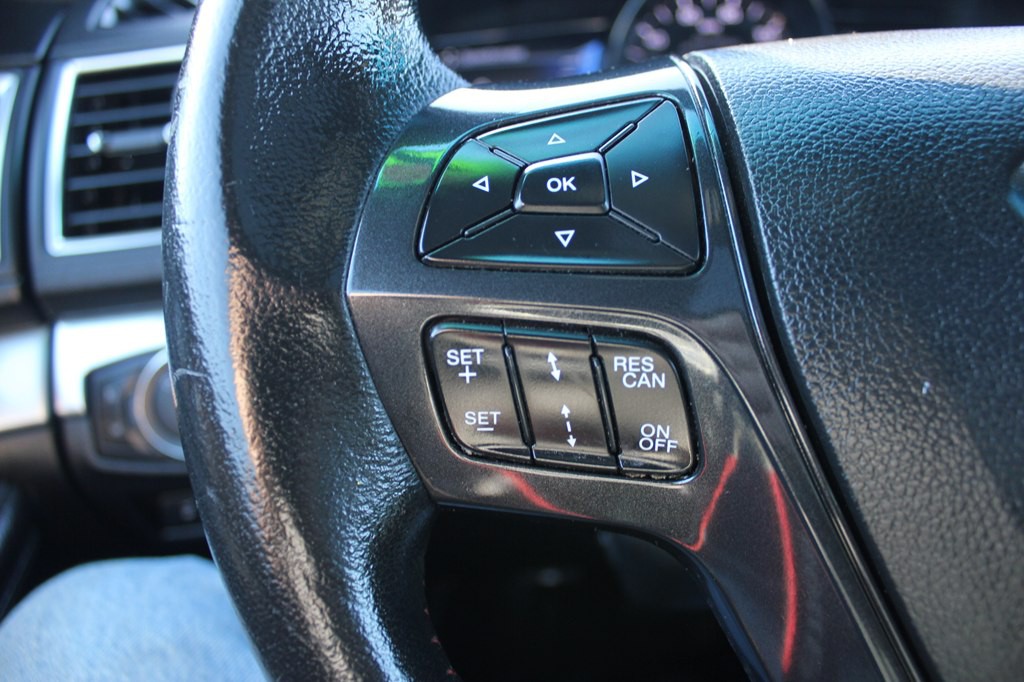 2016 Ford Explorer Image 12