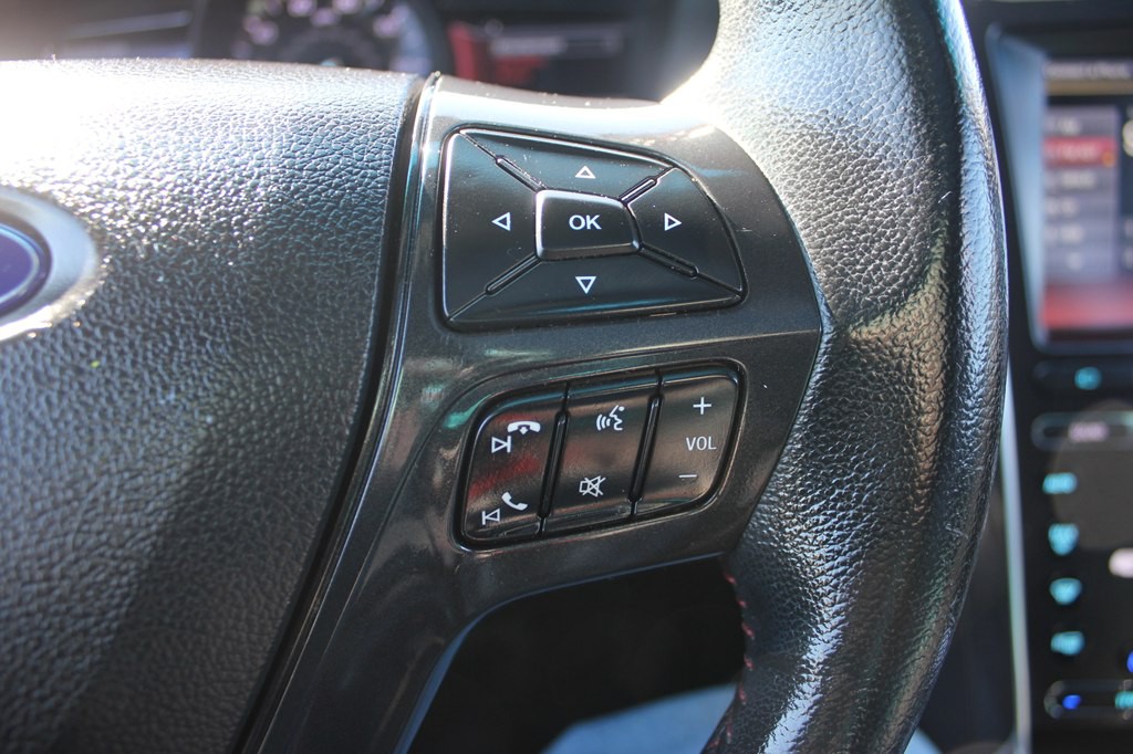 2016 Ford Explorer Image 13