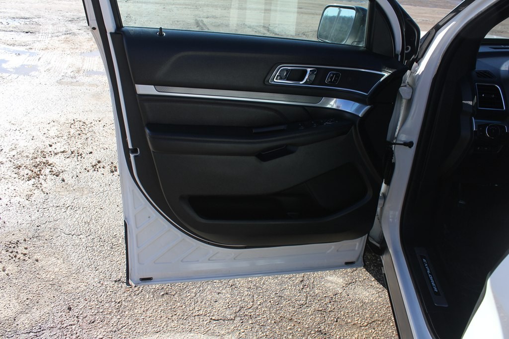 2016 Ford Explorer Image 27
