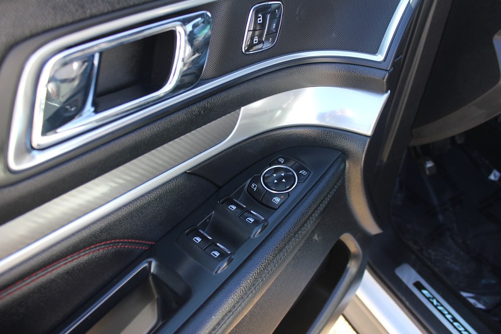2016 Ford Explorer Image 28