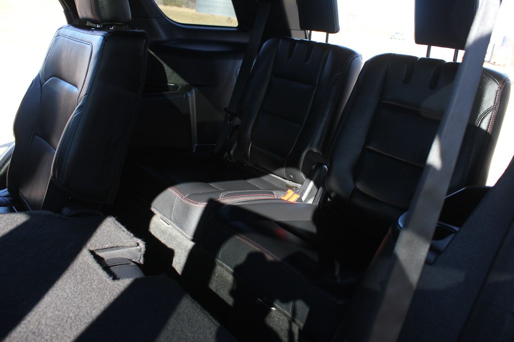 2016 Ford Explorer Image 41