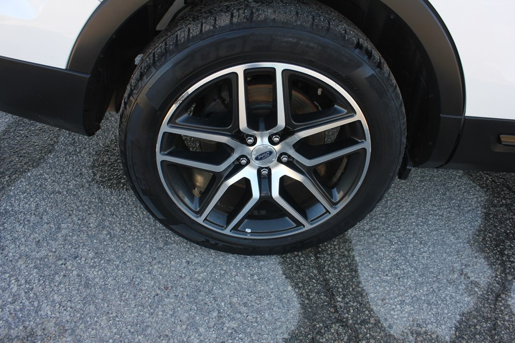 2016 Ford Explorer Image 58