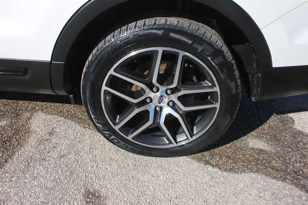 2016 Ford Explorer Image 59